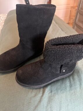 Skechers Black Faux Suede Fold-Over Winter Boots